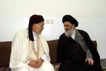 سماحة آية الله العظمى السيد صادق الحسيني الشيرازي دام ظله و الدكتور محمد التيجاني السماوي.
